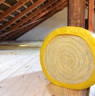 shutterstock_156254927-rol-isolatie-op-zolder-1200